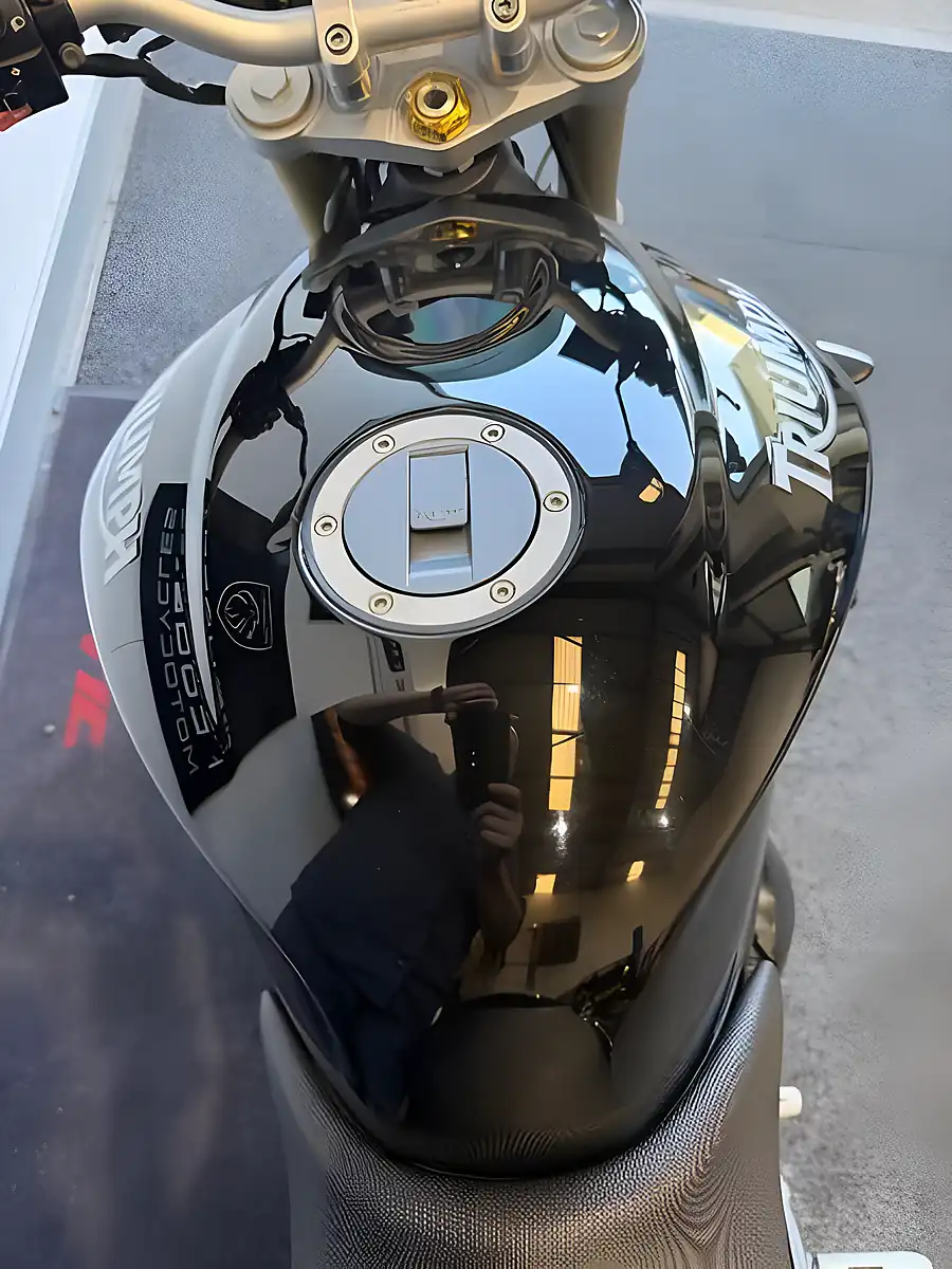 Used 2008 Triumph Street Triple - Interior and Exterior details 3