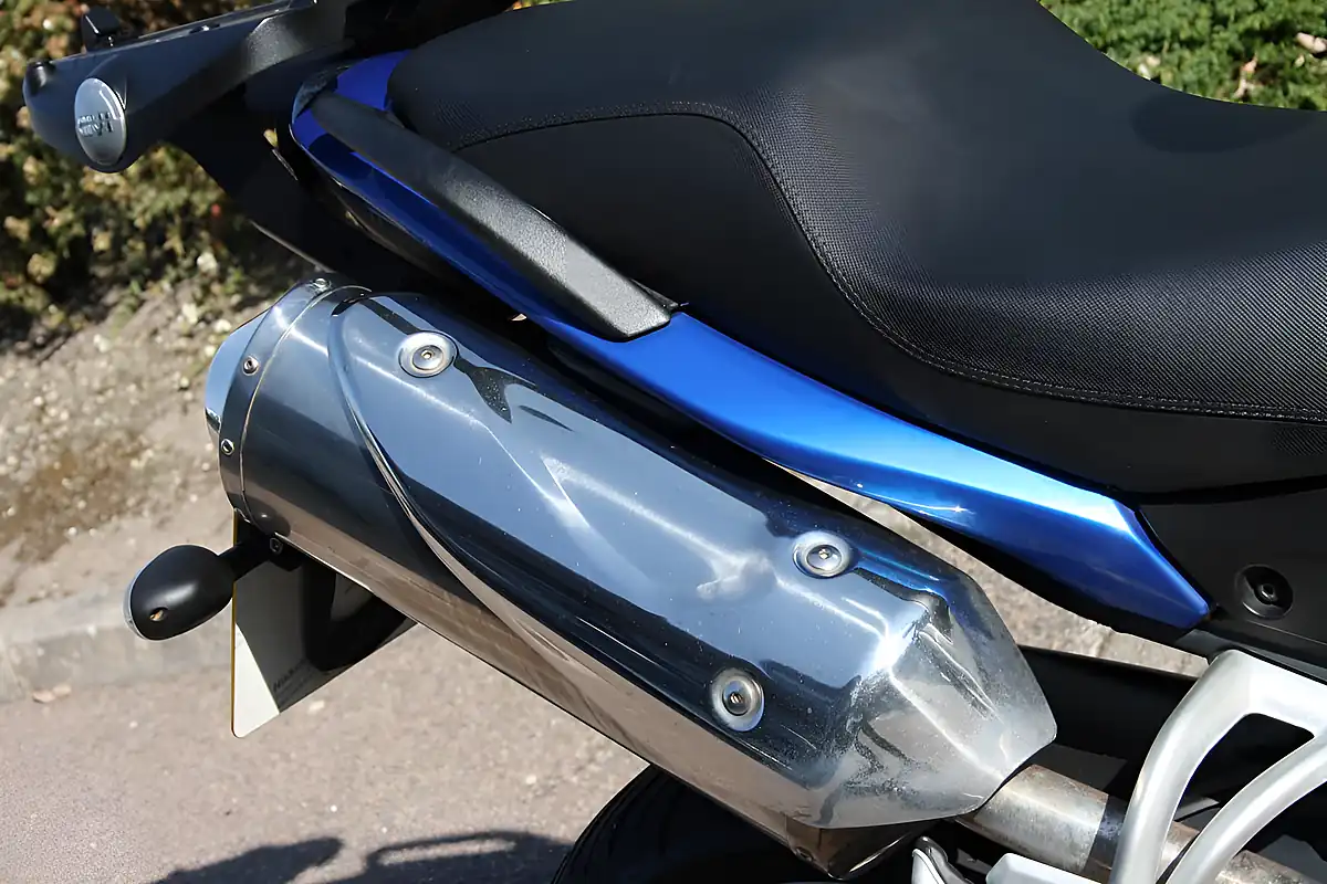 Used 2008 Triumph Tiger 1050 Blue - Interior and Exterior details 15