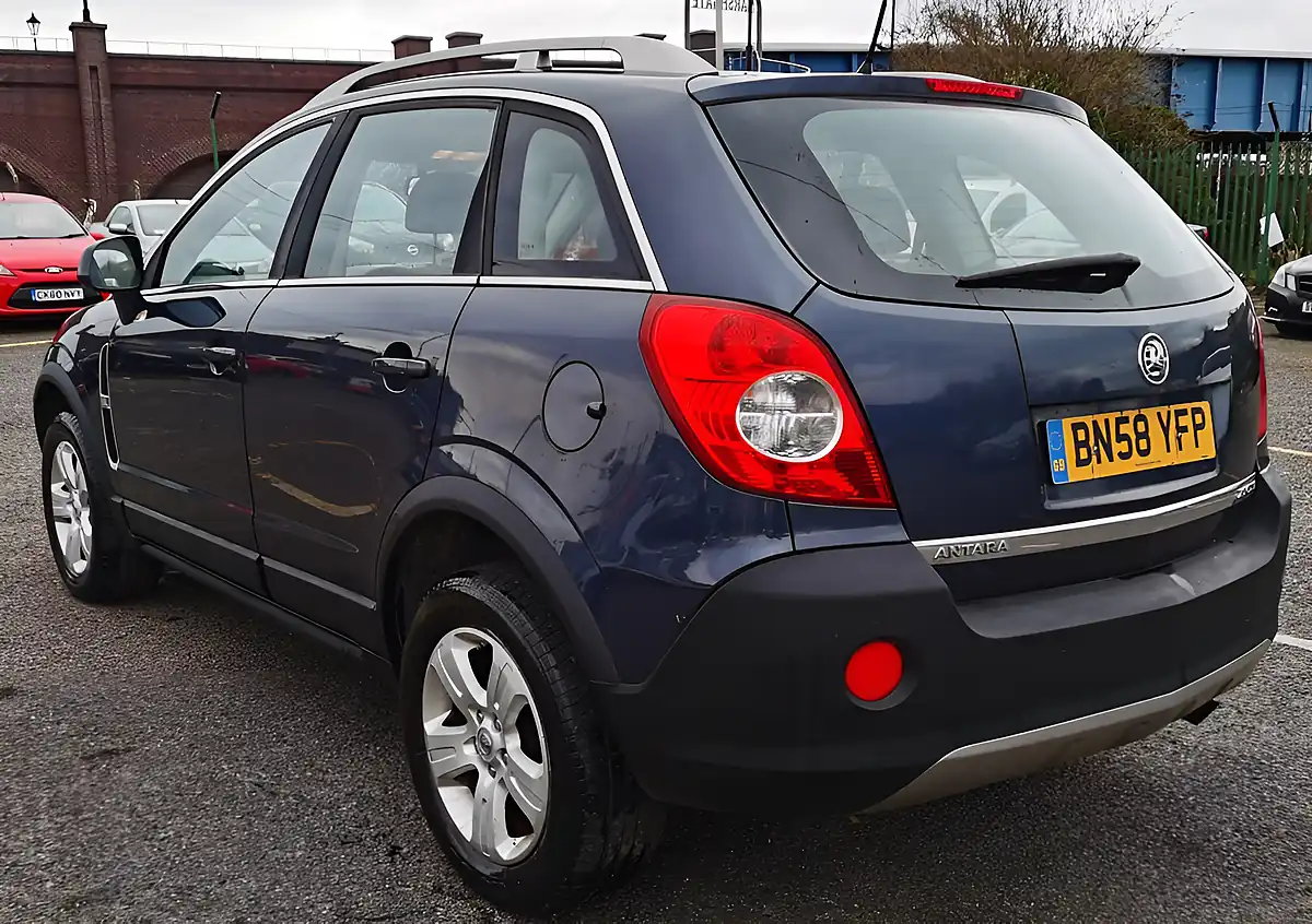 Used 2008 Vauxhall Antara Blue - Interior and Exterior details 4