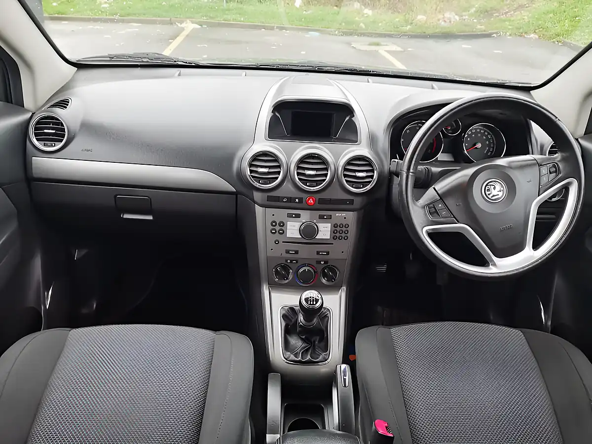Used 2008 Vauxhall Antara Blue - Interior and Exterior details 7