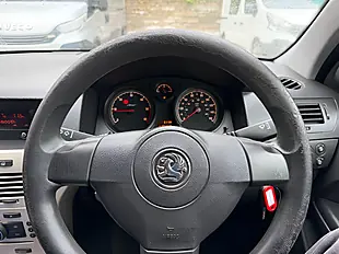 Used 2008 Vauxhall Astra Club White - Interior and Exterior details 17