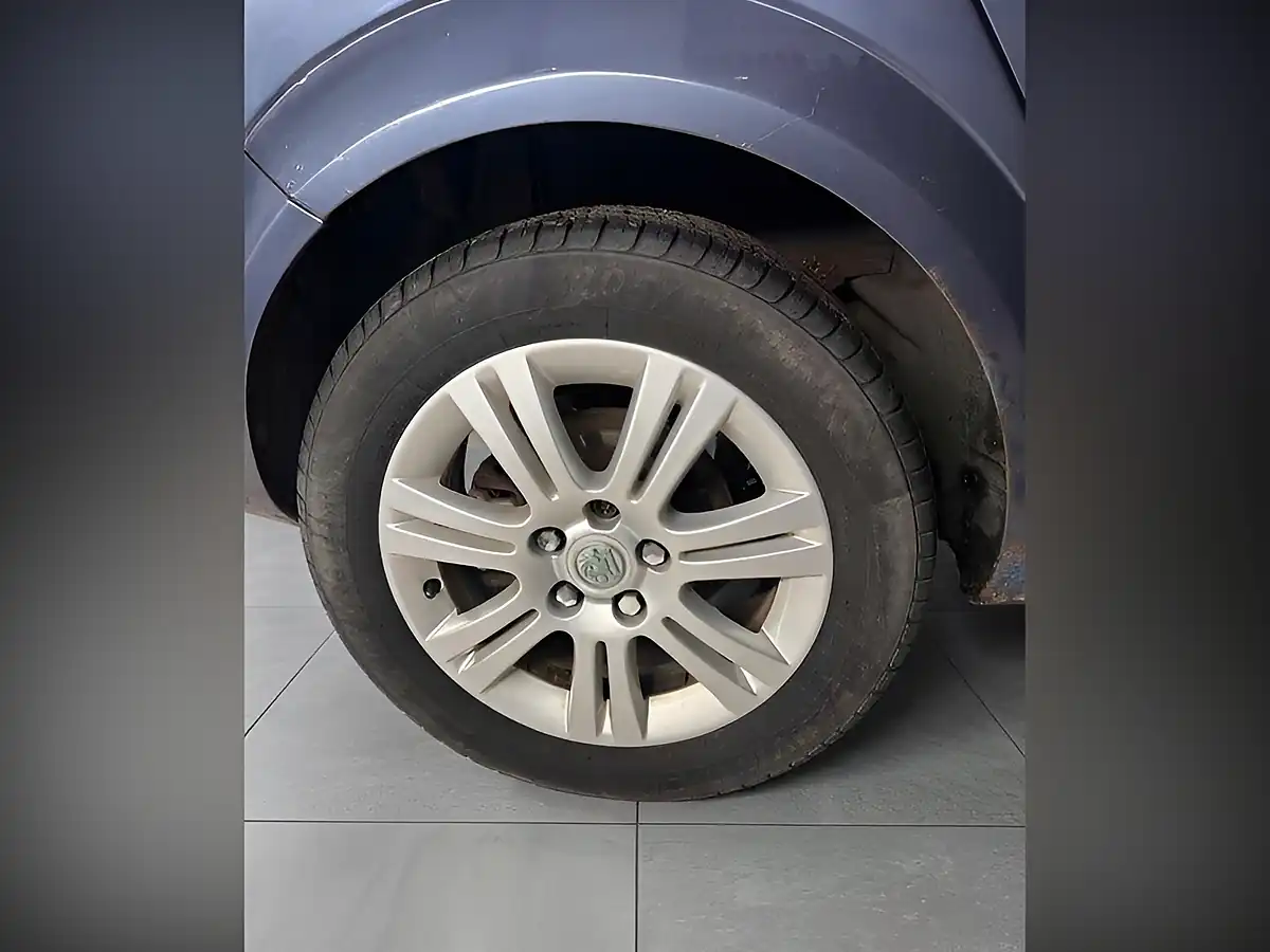 Used 2008 Vauxhall Astra Design a Blue - Interior and Exterior details 11