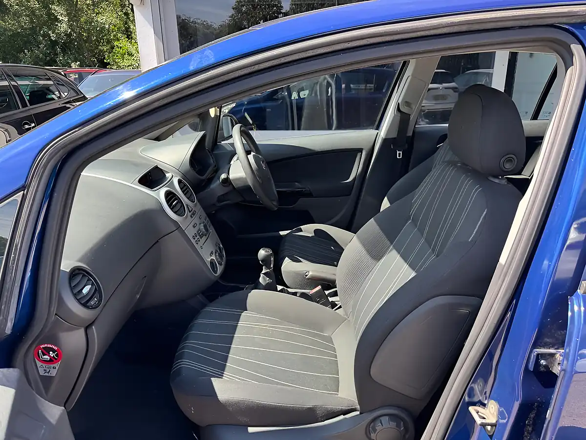 Used 2008 Vauxhall Corsa Club Blue - Interior and Exterior details 14