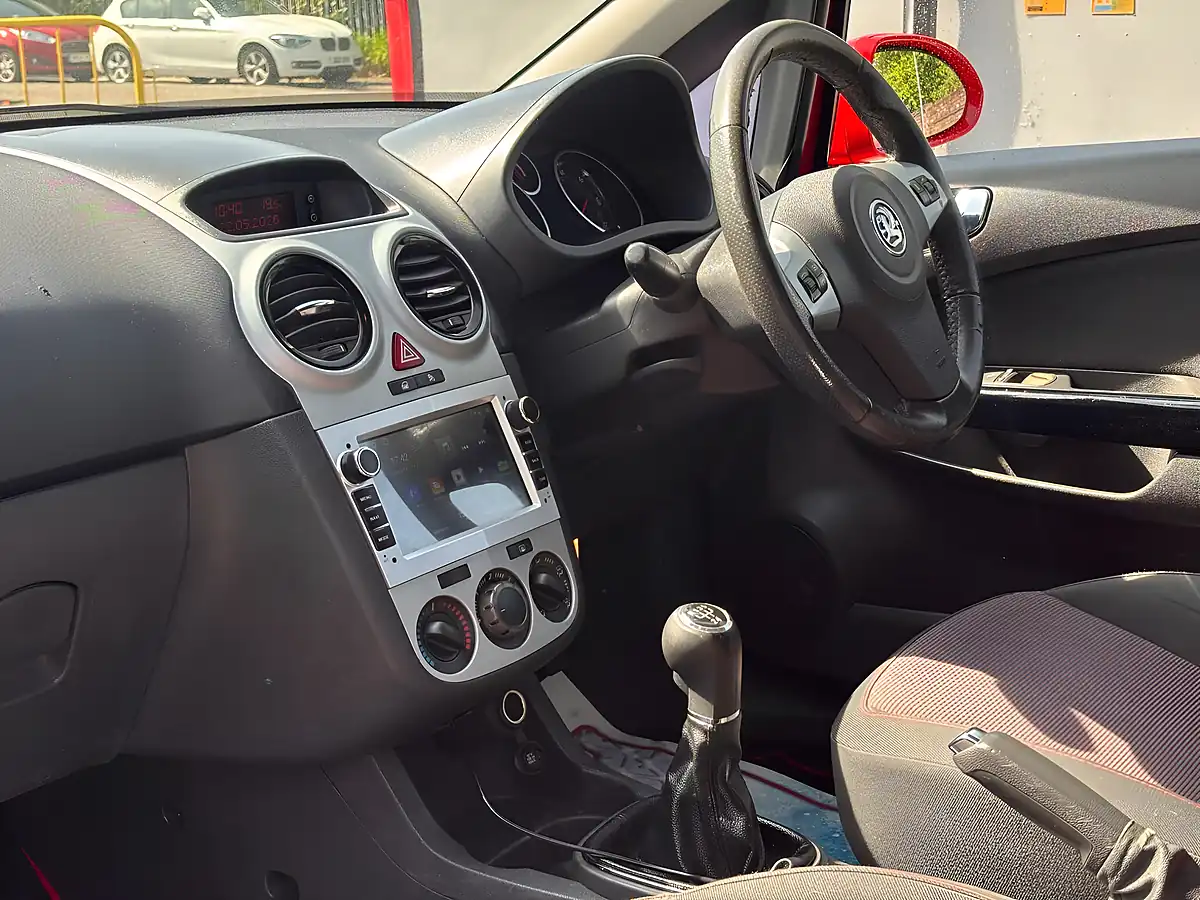 Used 2008 Vauxhall Corsa Sxi Red - Interior and Exterior details 11