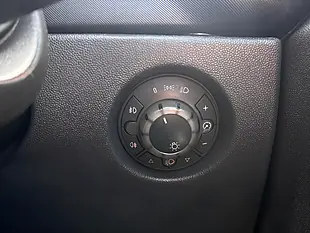 Used 2008 Vauxhall Corsa Sxi Red - Interior and Exterior details 18
