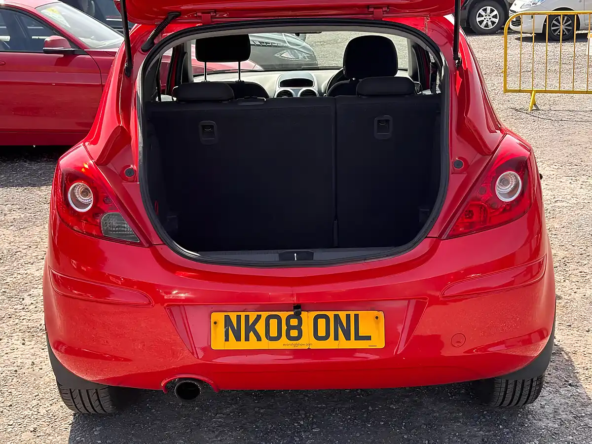 Used 2008 Vauxhall Corsa Sxi Red - Interior and Exterior details 20