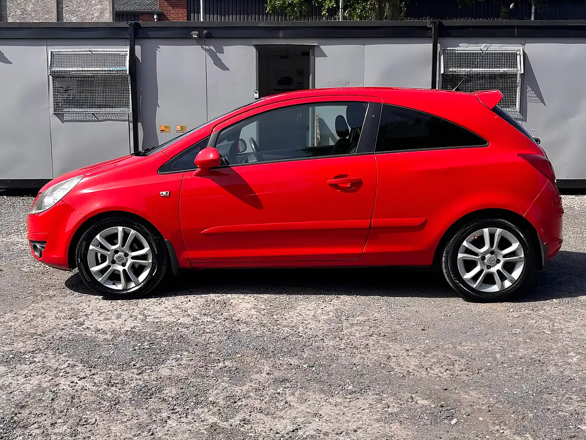 Used 2008 Vauxhall Corsa Sxi Red - Interior and Exterior details 4
