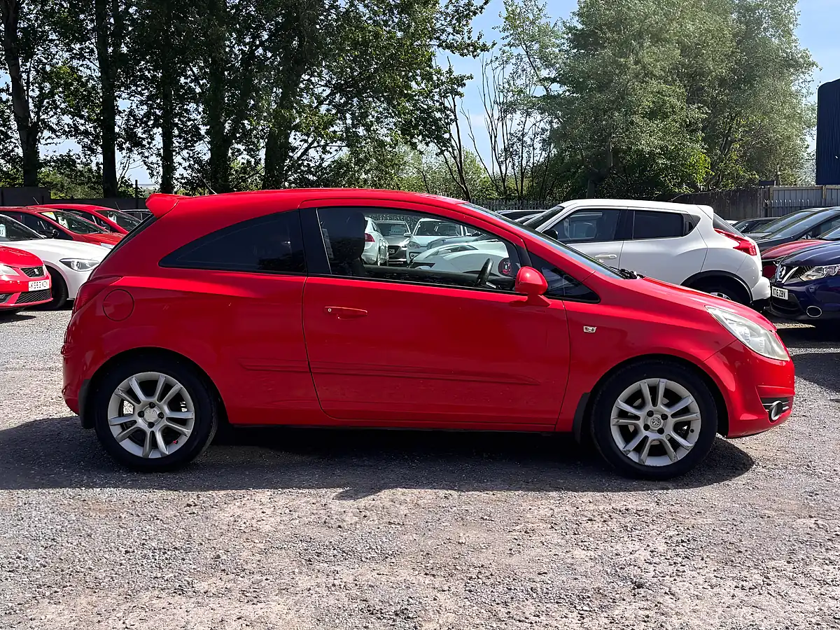 Used 2008 Vauxhall Corsa Sxi Red - Interior and Exterior details 8