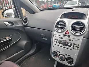 Used 2008 Vauxhall Corsa Sxi Silver - Interior and Exterior details 10