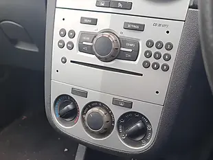 Used 2008 Vauxhall Corsa Sxi Silver - Interior and Exterior details 11