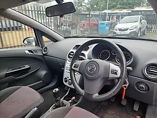 Used 2008 Vauxhall Corsa Sxi Silver - Interior and Exterior details 8