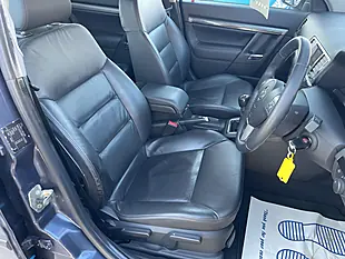 Used 2008 Vauxhall Vectra Elite Blue - Interior and Exterior details 8