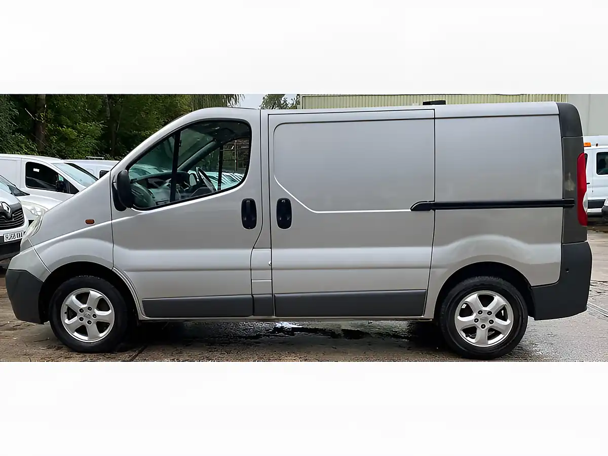 Used 2008 Vauxhall Vivaro Panel Van L1 Silver - Interior and Exterior details 11
