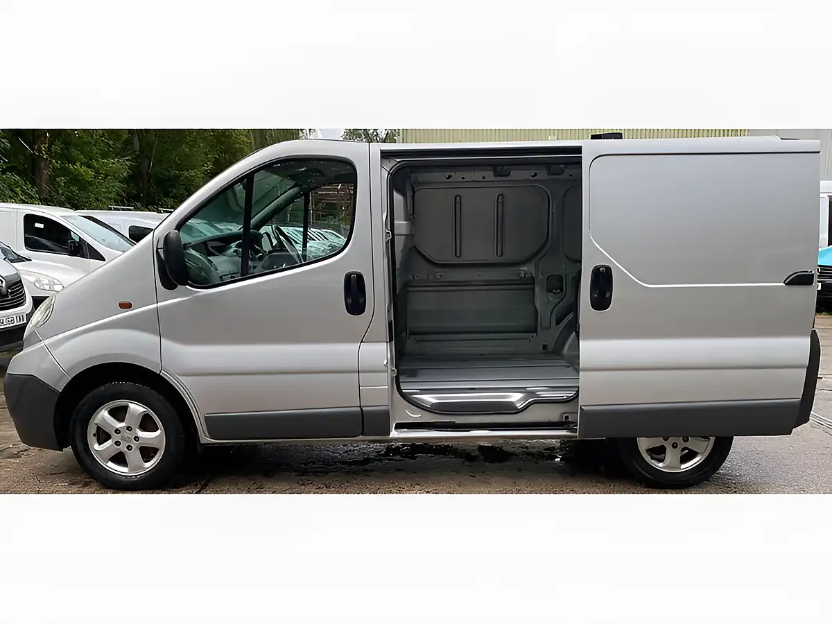 Used 2008 Vauxhall Vivaro Panel Van L1 Silver - Interior and Exterior details 14