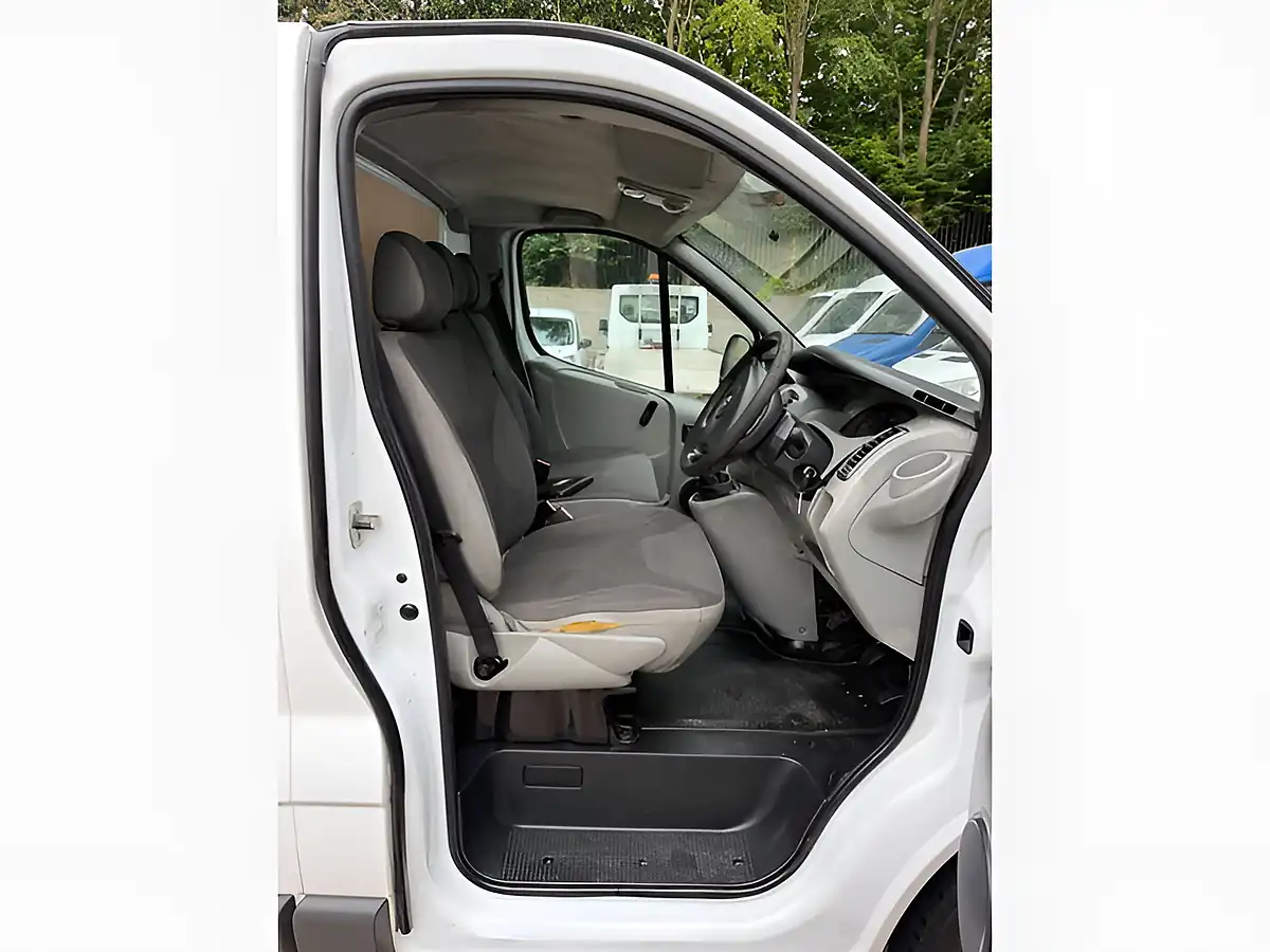 Used 2008 Vauxhall Vivaro Panel Van L3 Blue - Interior and Exterior details 14