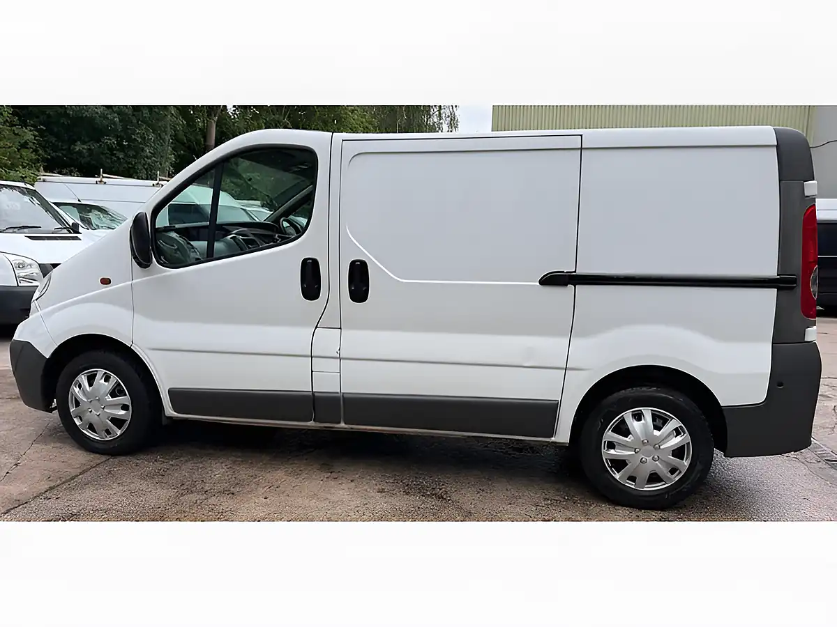 Used 2008 Vauxhall Vivaro Panel Van L3 Blue - Interior and Exterior details 4