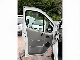 Used 2008 Vauxhall Vivaro Panel Van L3 Blue - Interior and Exterior details 6