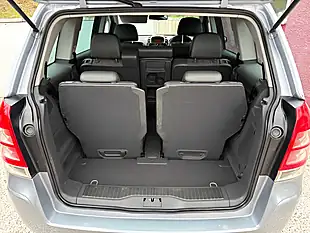 Used 2008 Vauxhall Zafira Design Silver - Interior and Exterior details 11