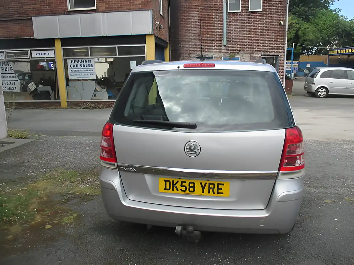 Used 2008 Vauxhall Zafira Life Silver - Interior and Exterior details 5