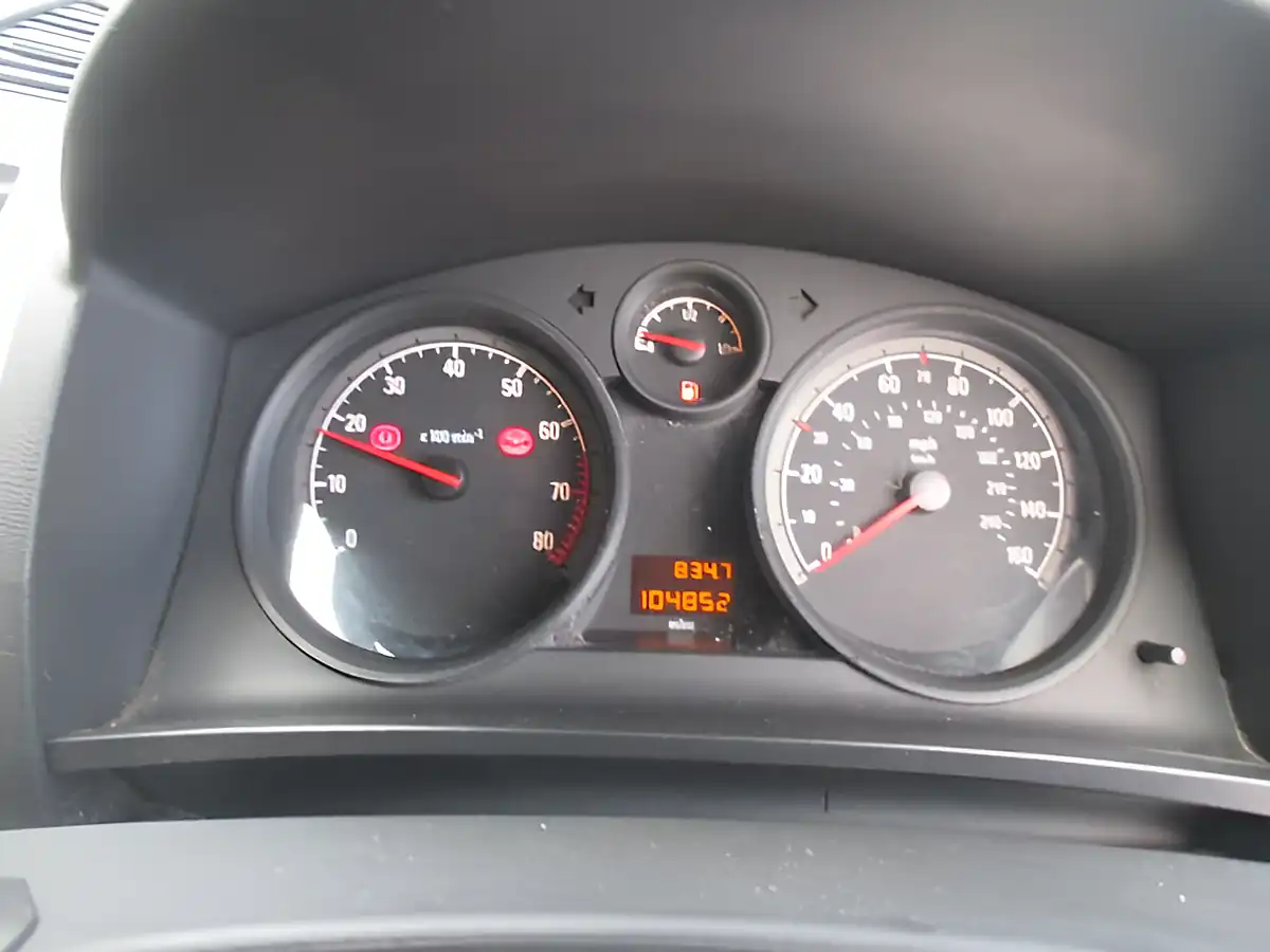 Used 2008 Vauxhall Zafira Life Silver - Interior and Exterior details 7