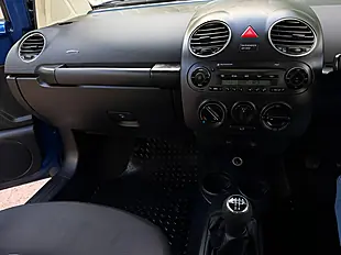 Used 2008 Volkswagen Beetle Luna Blue - Interior and Exterior details 12