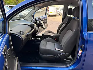Used 2008 Volkswagen Beetle Luna Blue - Interior and Exterior details 19