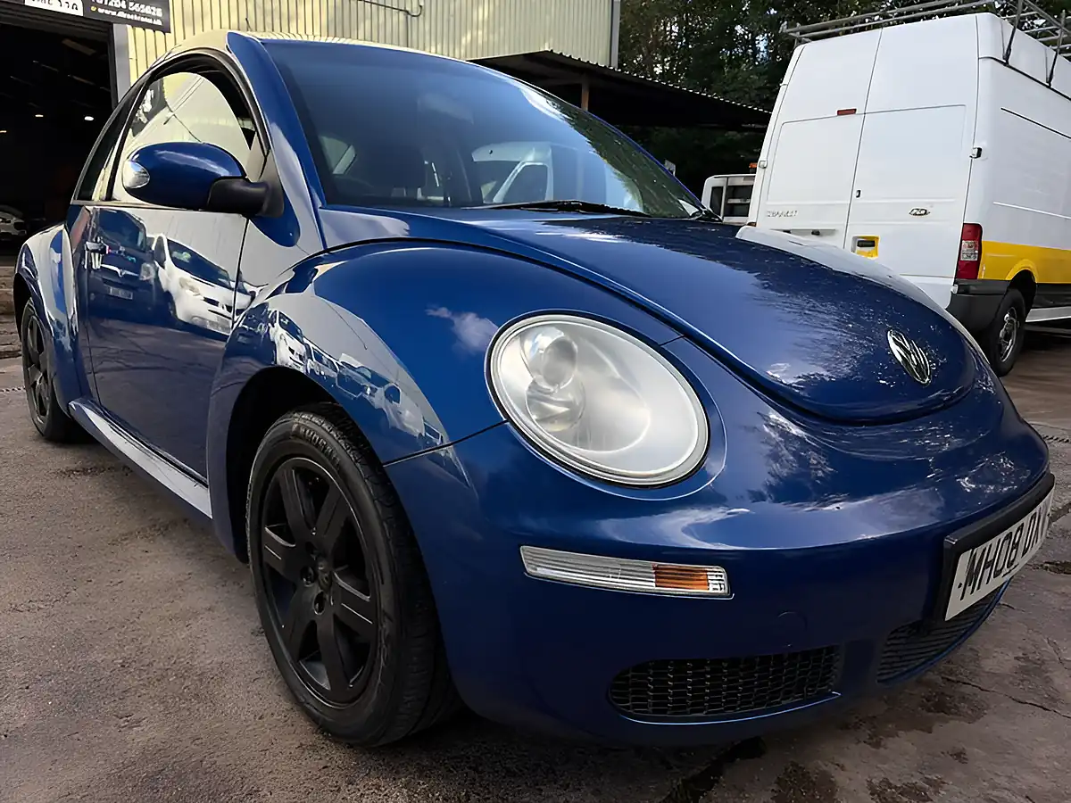 Used 2008 Volkswagen Beetle Luna Blue - Interior and Exterior details 3