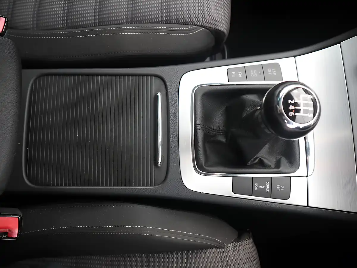 Used 2008 Volkswagen Cc Silver - Interior and Exterior details 18