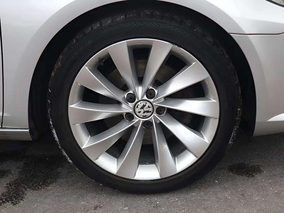 Used 2008 Volkswagen Cc Silver - Interior and Exterior details 8