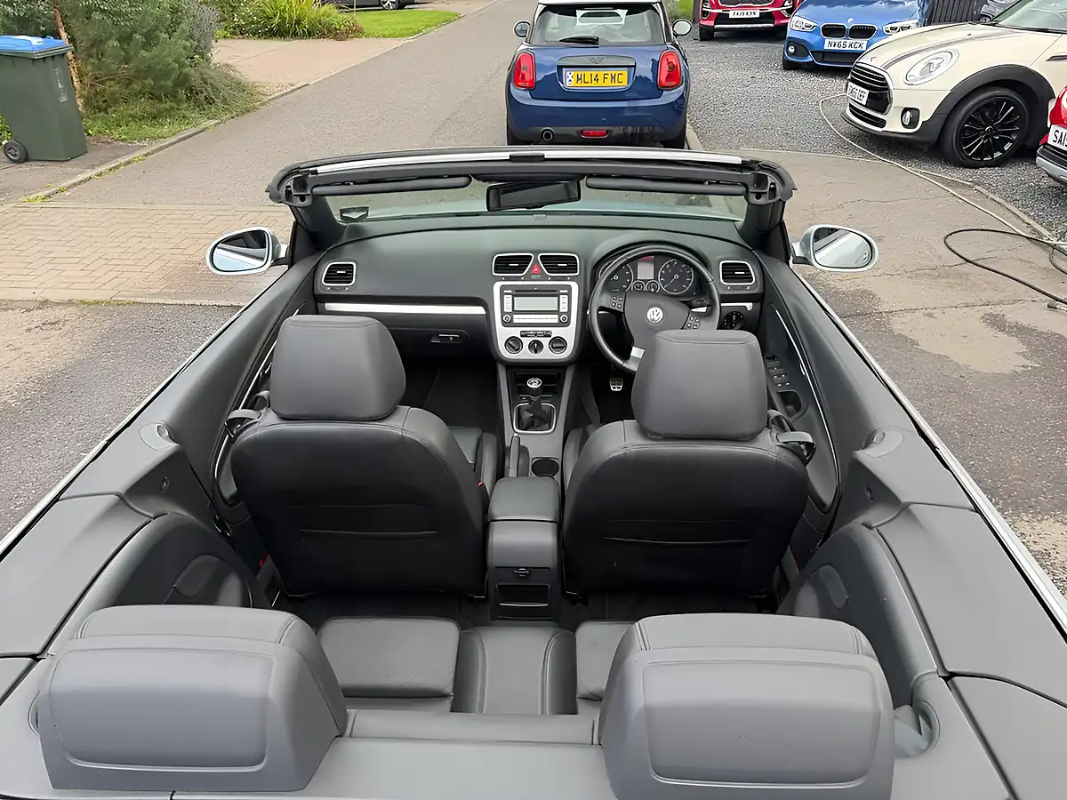 Used 2008 Volkswagen Eos Sport Silver - Interior and Exterior details 15