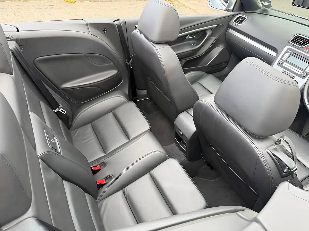 Used 2008 Volkswagen Eos Sport Silver - Interior and Exterior details 17