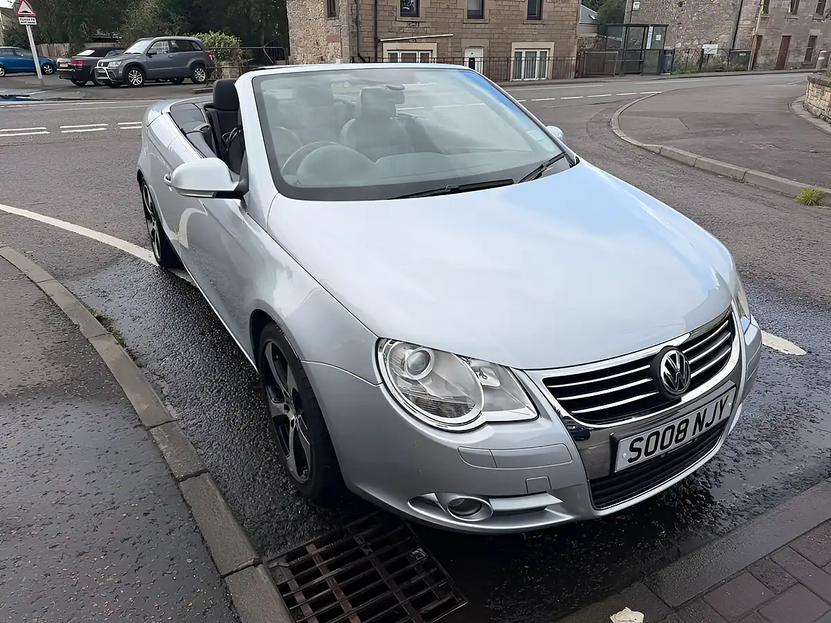 Used 2008 Volkswagen Eos Sport Silver - Interior and Exterior details 4
