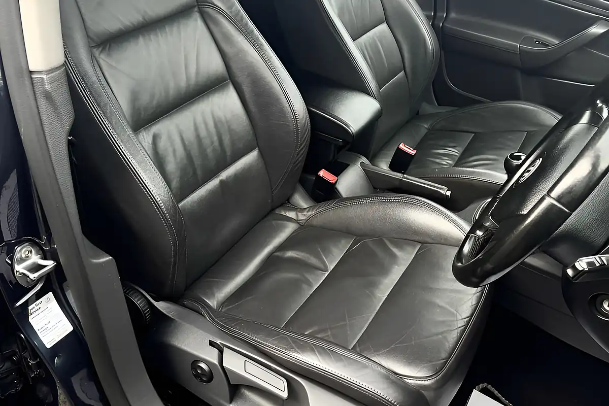Used 2008 Volkswagen Golf GT Blue - Interior and Exterior details 11