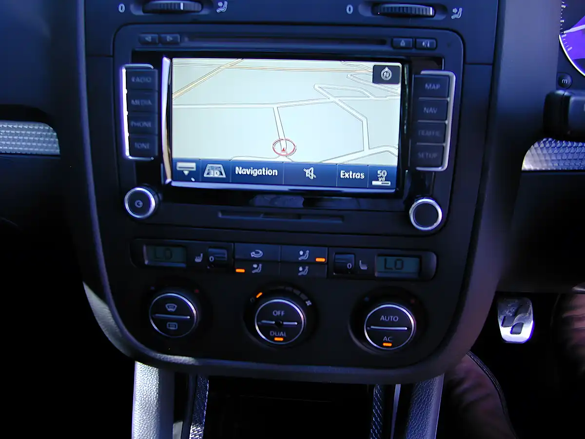 Used 2008 Volkswagen Golf R32 Black - Interior and Exterior details 17
