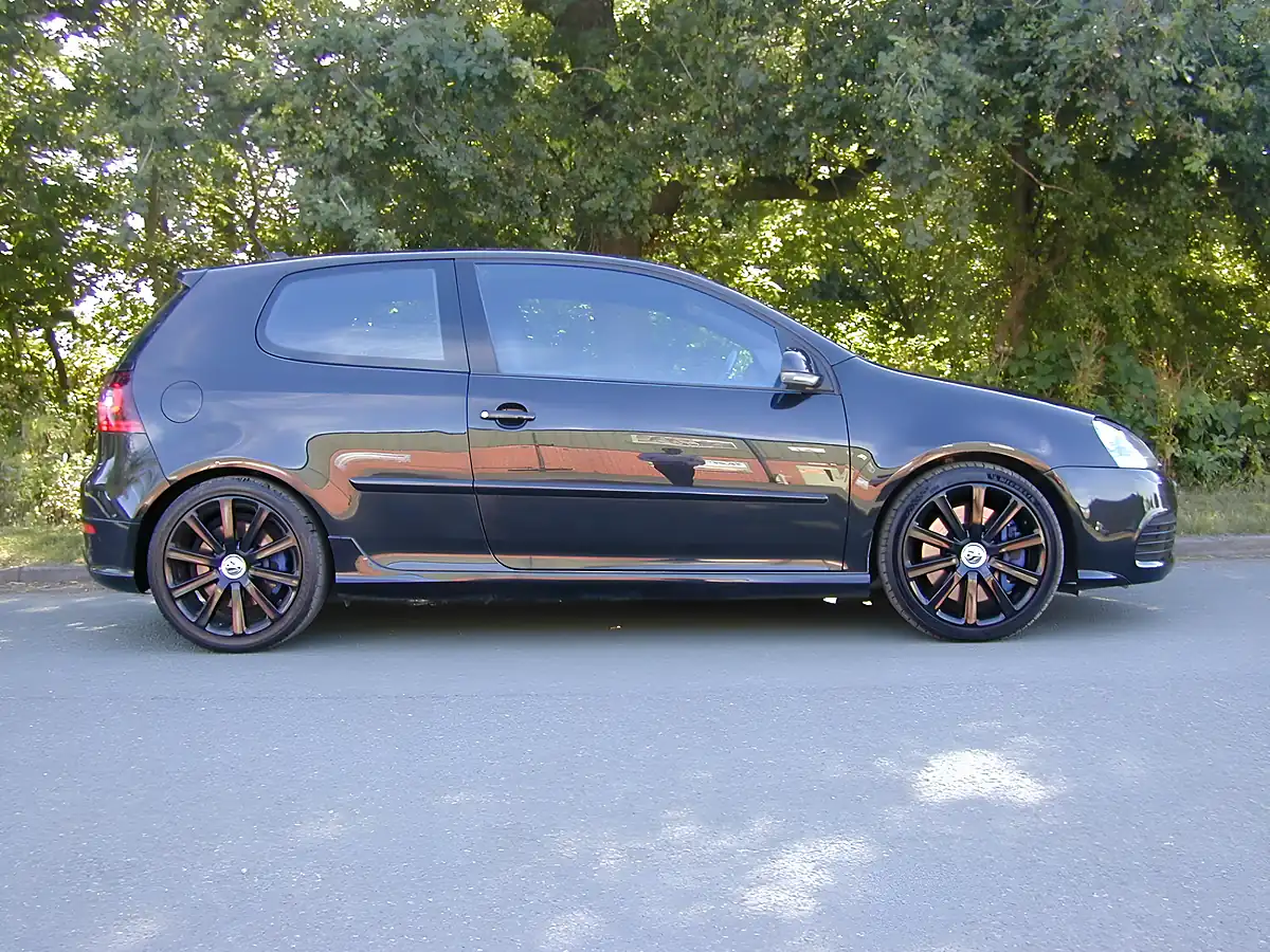 Used 2008 Volkswagen Golf R32 Black - Interior and Exterior details 2