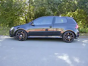 Used 2008 Volkswagen Golf R32 Black - Interior and Exterior details 7