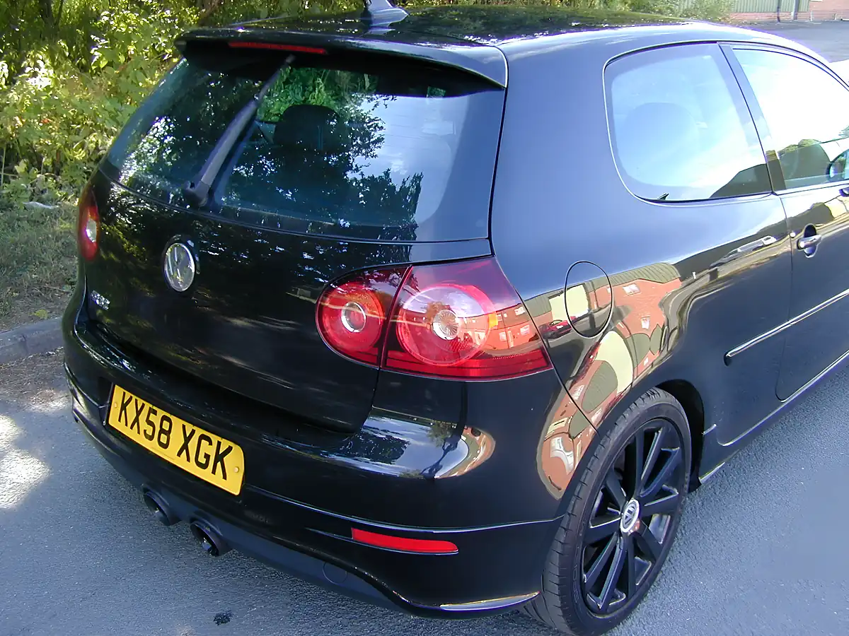 Used 2008 Volkswagen Golf R32 Black - Interior and Exterior details 9