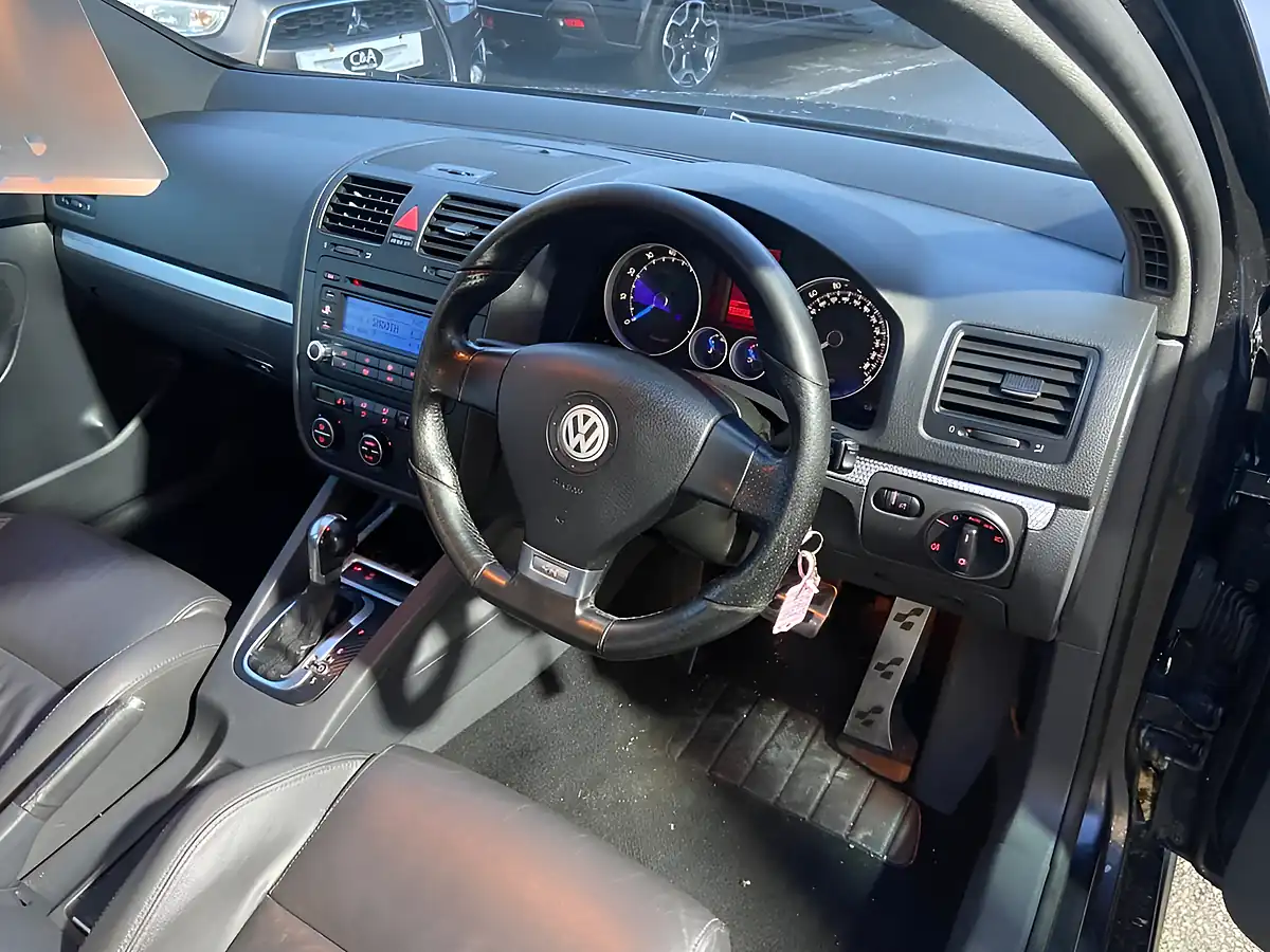 Used 2008 Volkswagen Golf R32 Black - Interior and Exterior details 13
