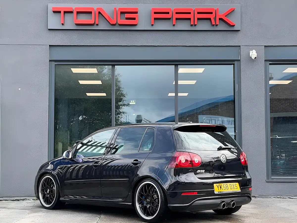 Used 2008 Volkswagen Golf R32 Black - Interior and Exterior details 5