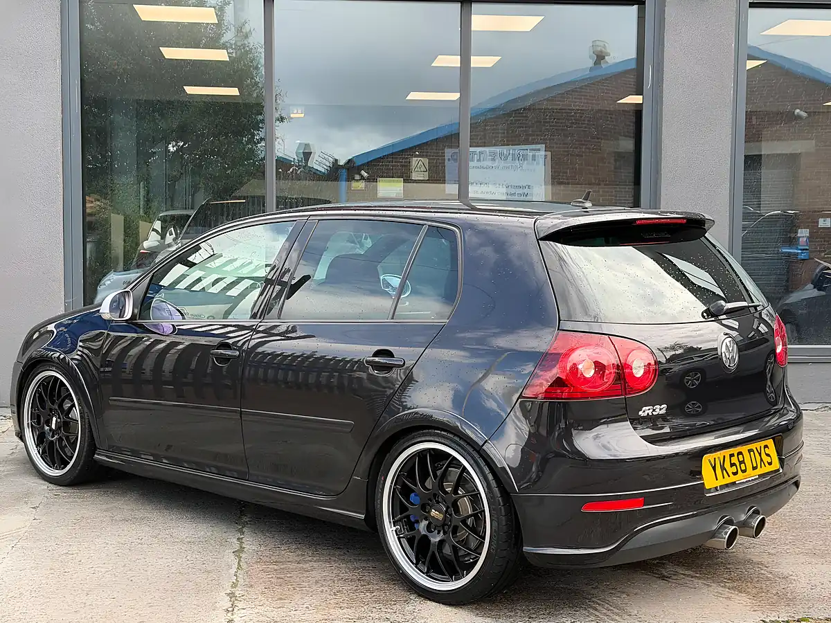 Used 2008 Volkswagen Golf R32 Black - Interior and Exterior details 6