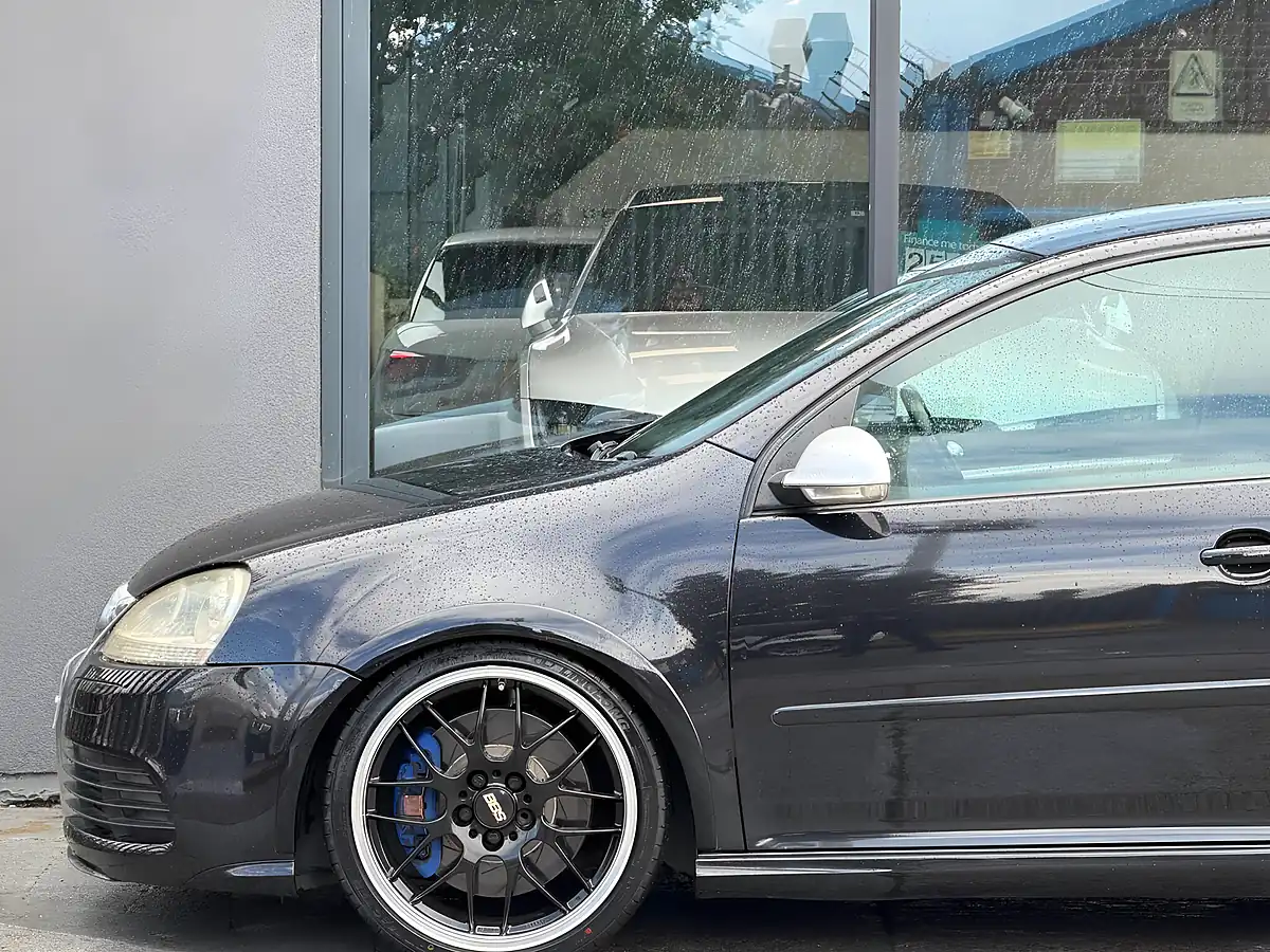Used 2008 Volkswagen Golf R32 Black - Interior and Exterior details 8