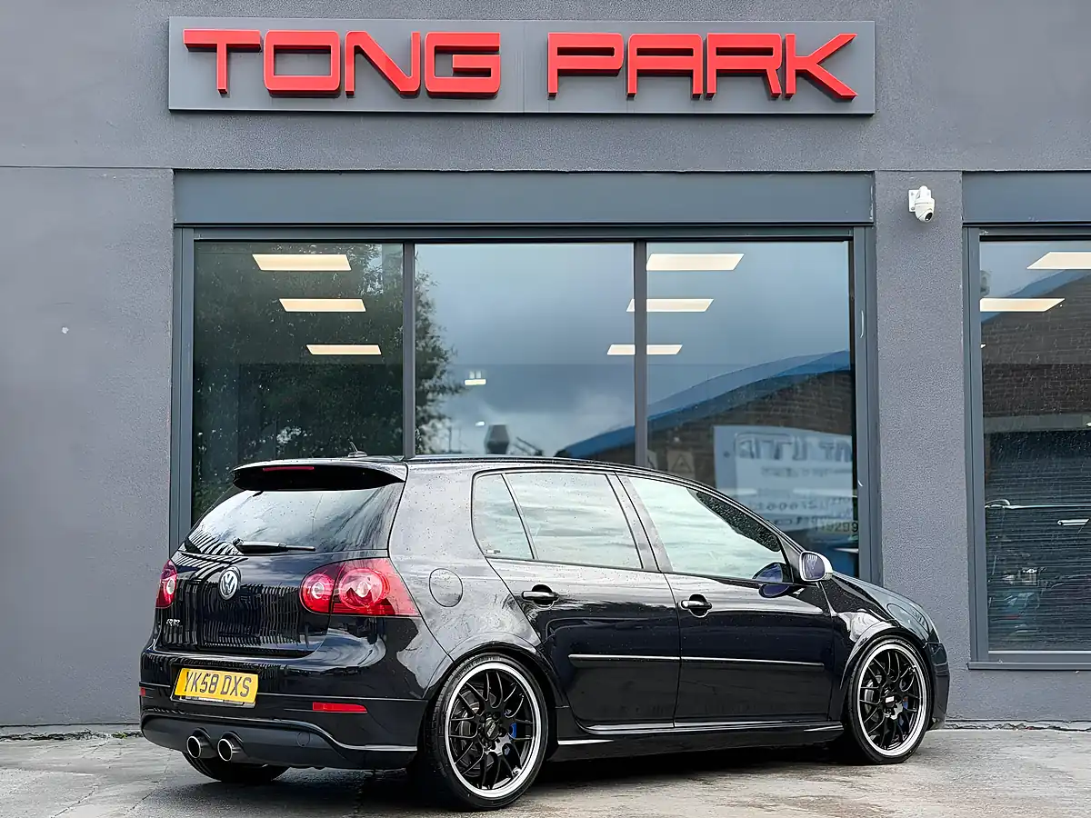 Used 2008 Volkswagen Golf R32 Dsg 4Motion Black - Interior and Exterior details 10
