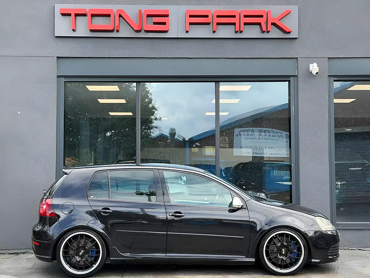 Used 2008 Volkswagen Golf R32 Dsg 4Motion Black - Interior and Exterior details 11