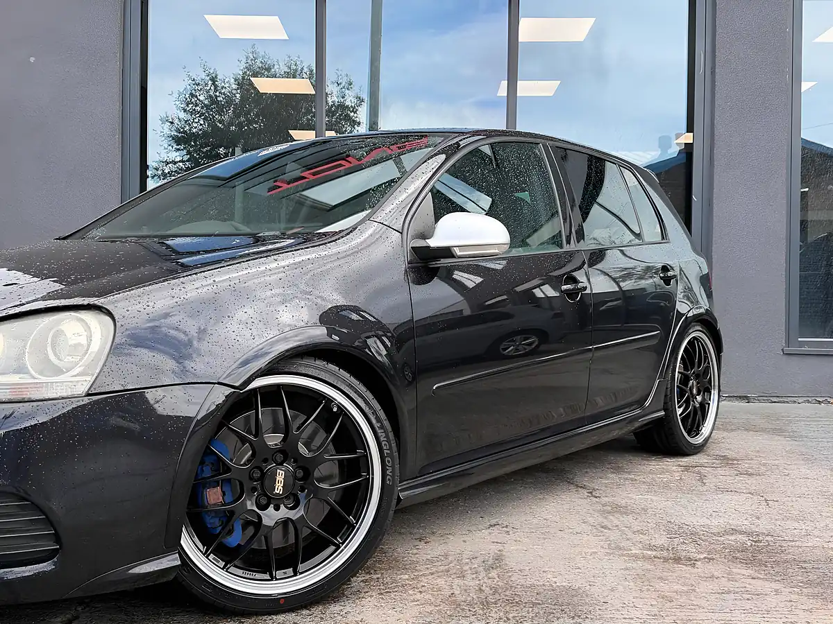 Used 2008 Volkswagen Golf R32 Dsg 4Motion Black - Interior and Exterior details 12