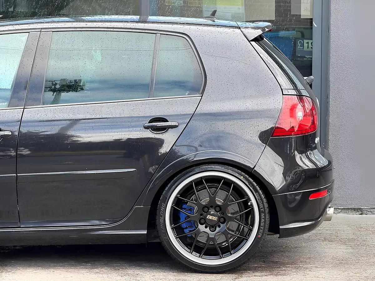 Used 2008 Volkswagen Golf R32 Dsg 4Motion Black - Interior and Exterior details 9