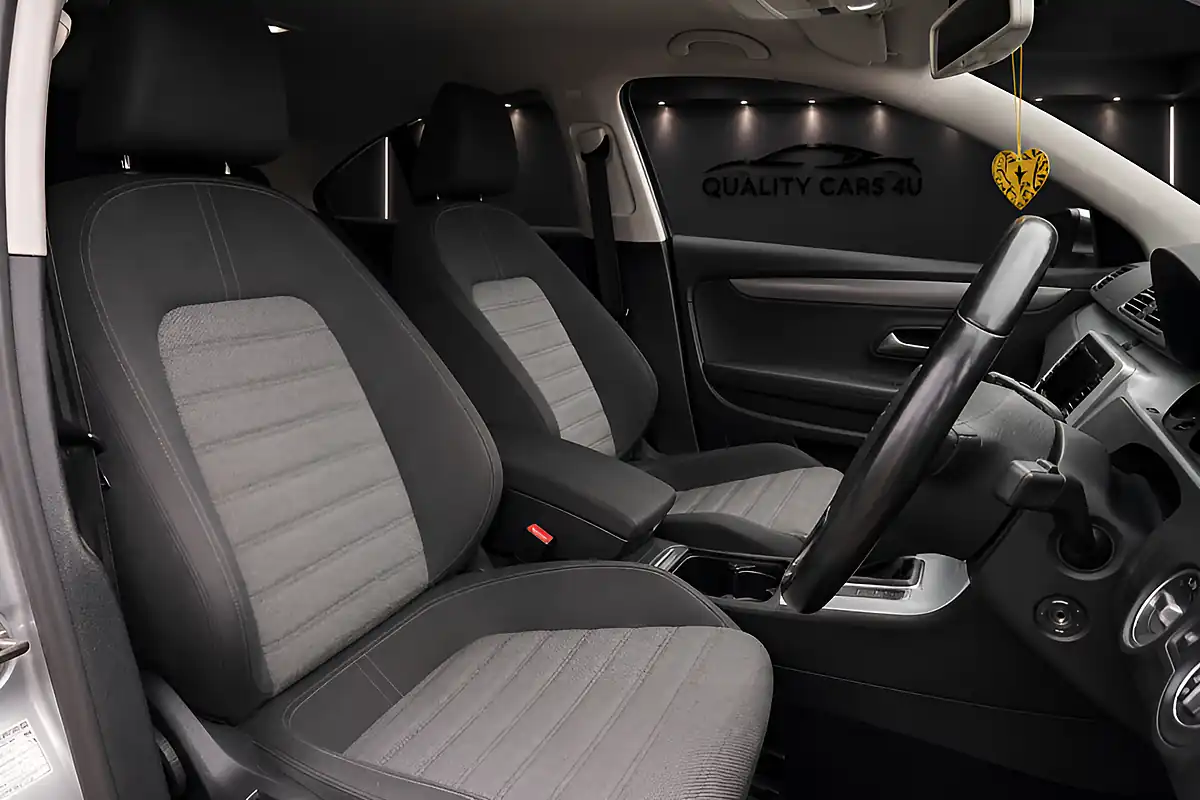 Used 2008 Volkswagen Passat Cc Silver - Interior and Exterior details 8