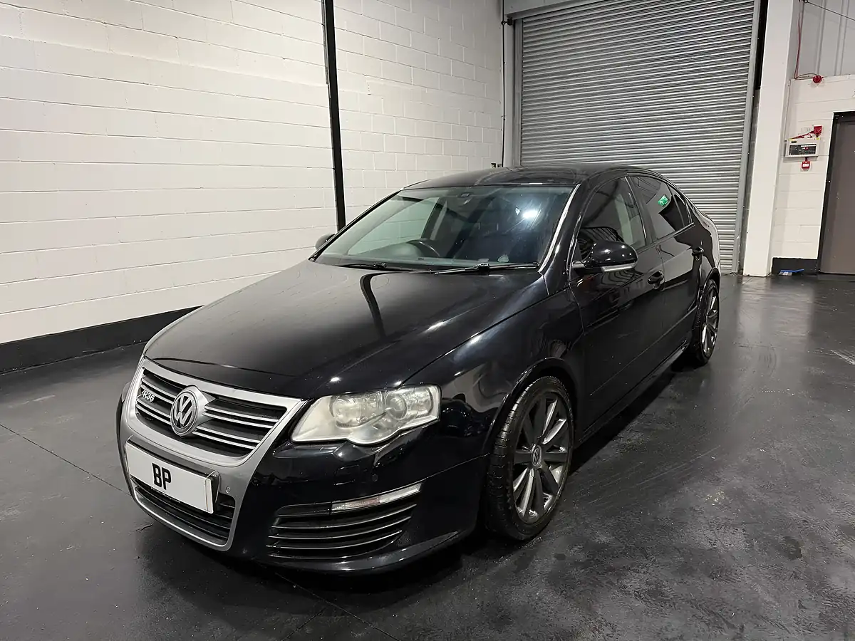 Used 2008 Volkswagen Passat R36 Black - Interior and Exterior details 3