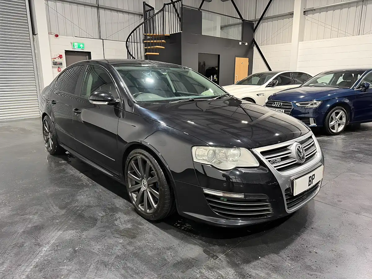 Used 2008 Volkswagen Passat R36 Black - Interior and Exterior details 5