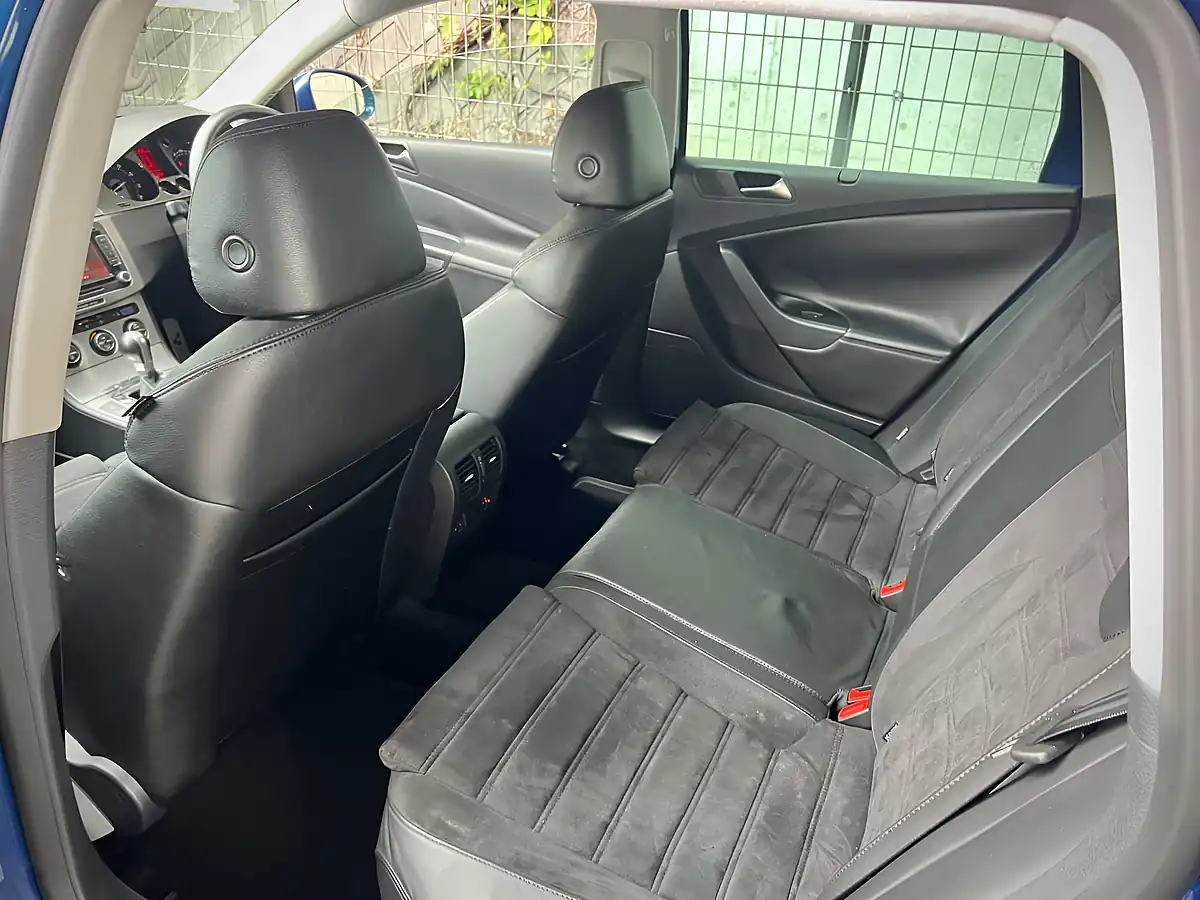 Used 2008 Volkswagen Passat R36 Blue - Interior and Exterior details 17