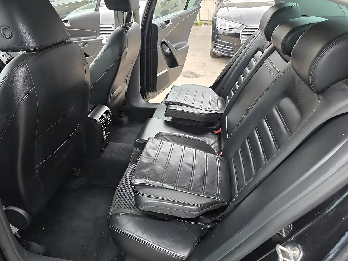Used 2008 Volkswagen Passat Sport Black - Interior and Exterior details 11